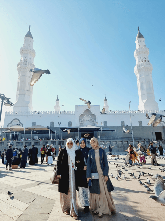 Fatima Al Zahra "I appreciate the effort the Gulf Eagle team put into installing the system. They were professional and friendly, and the result is great!" Our team has helped over 300 clients successfully install pigeon repellent systems in Dammam and Eastern Province. Pigeon repellent installation company in Dammam and Eastern Province