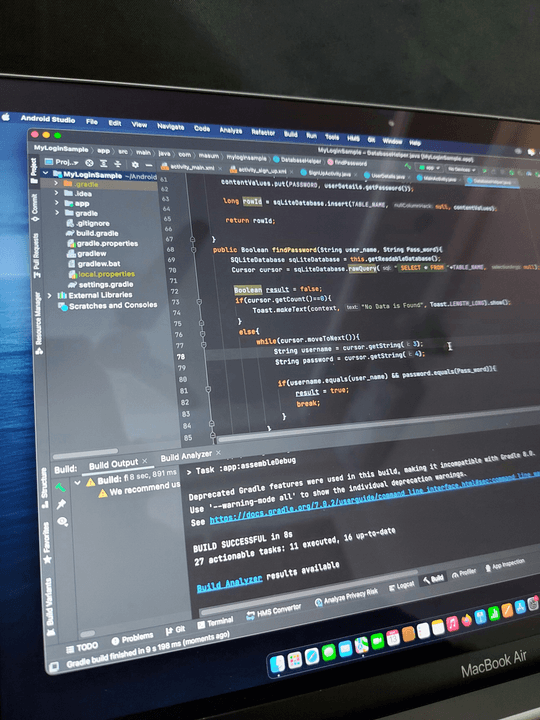 We provide continuous technical support for all customers, ensuring that your applications and websites run smoothly at all times. Whether it is problem solving or function upgrades, we can provide timely service. Continuous technical support Our service app building website building