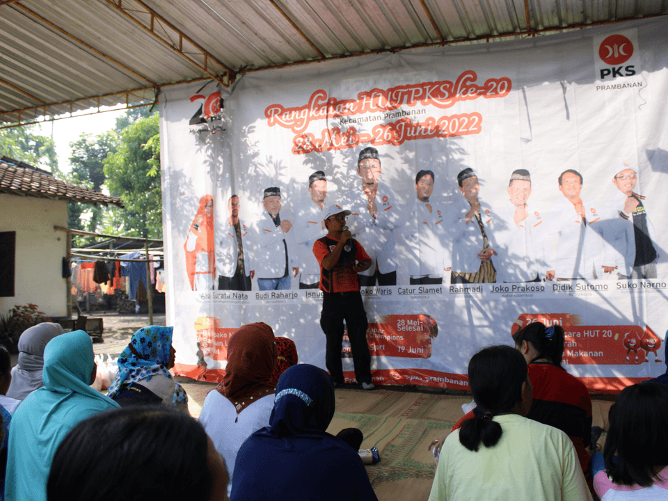 Community Forum on Democracy