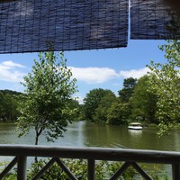 タリアセン　睡鳩荘から望む塩沢湖