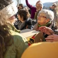 Einreichung E-ID-Referendum: Teamwork vor der Staatskanzlei