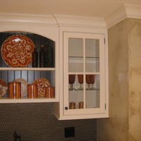 Textured finish on walls with an oil walnut glaze using Benjamin Moore paints