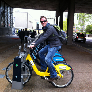 Boris v Le Tour on Strikingly