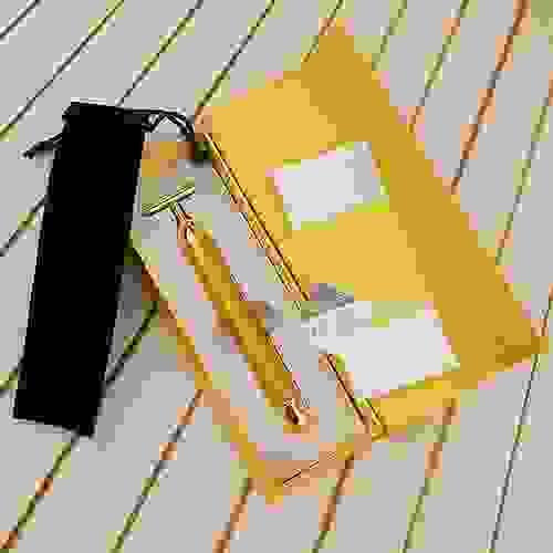 Magnet 24K golden beauty bar