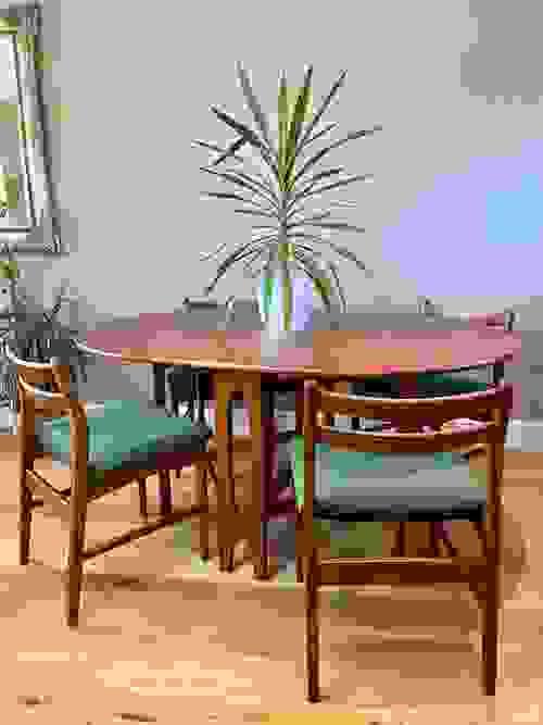 SOLD Set of 4 Jentique Dining Room Chairs with Matching Drop-Leaf Table / Refurbished