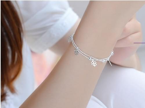 สร้อยข้อมือเงิน925 เส้นคู่จี้ดอกไม้