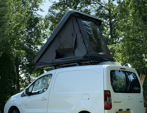 daktent op je auto slapen 