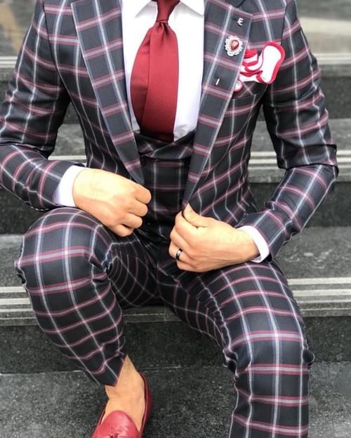 Black Red Squared Slim Fit Suit