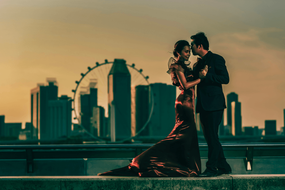 婚姻的起源与合一创世记 2:18：“上帝说：‘那人独居不好，我要为他造一个配偶帮助他。’”创世记 2:24：“因此，人要离开父母与妻子连合，二人成为一体。”马太福音 19:6：“既然如此，夫妻不再是两个人，乃是一体的了。所以神配合的，人不可分开。