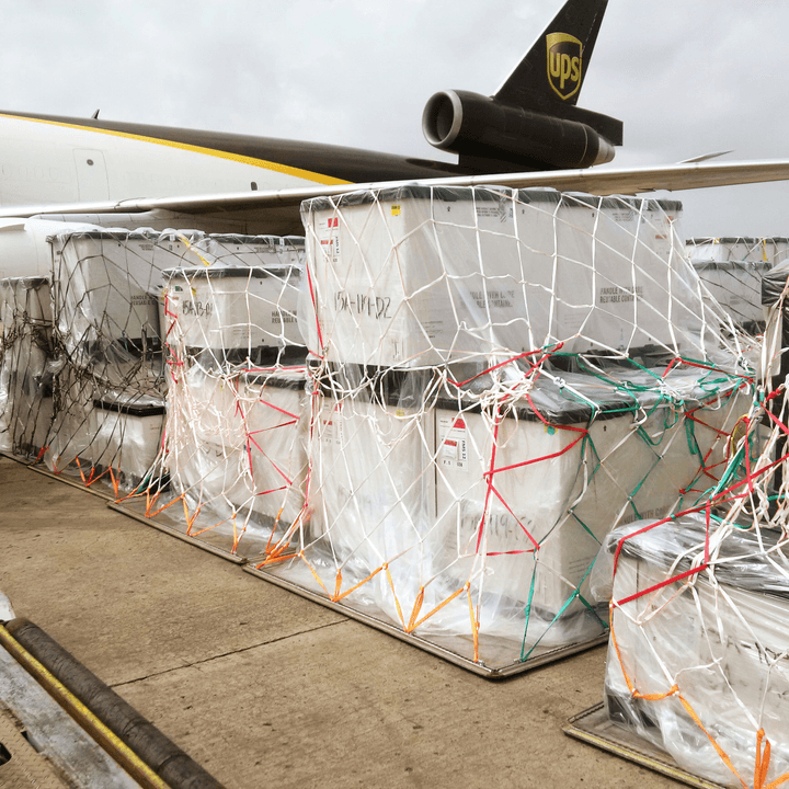 Eterna Global Exchange Group specializes in international trade, offering comprehensive solutions for air freight, ocean shipping, and trucking services. Our expertise ensures timely and efficient delivery of your goods worldwide. Our Services 國際貿易
飞机，海运，卡车货远
照片要多