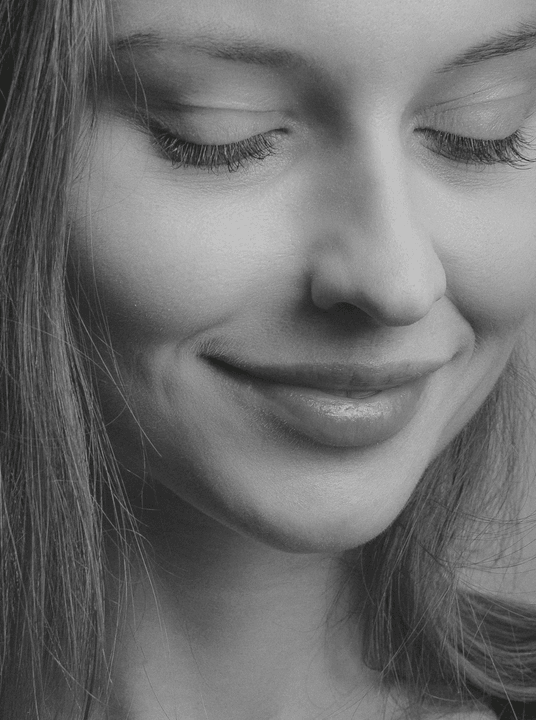 — Elena Radu Each meeting was a pleasure. The atmosphere is relaxing, and the team is extremely professional. I recommend with love! Our experiences have transformed hundreds of clients into followers of authentic beauty. Every person deserves to be welcomed with a level of excellence that is non-negotiable. Here, beauty is not treated as a routine, but as a carefully constructed ritual, in which details, discretion, and professional mastery intertwine to create a memorable experience. I chose to create a space where time takes on a different value, and facial care becomes an act of finesse. Every gesture, every recommendation, and every stage of the treatments is guided by respect for the uniqueness of your skin and the desire to offer results that are felt, not just seen. Elegance is found in simplicity, in precision, and in the perfect balance between science and subtle aesthetics. Here, I do not follow trends — I build perfection, and you are the essence of every impeccable work.