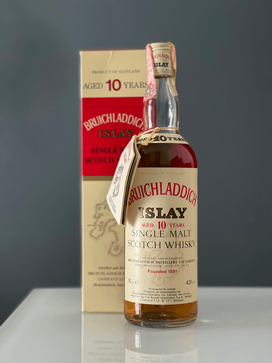 Our team provides in-depth explanations of each whisky, helping you understand its origin, flavor profile, and what makes it special. Expert Insights Our Offerings AT ROSS & CO., WE CURATE WHISKY FOR PEOPLE WHO WANT DISCOVERY WITHOUT THE GUESSWORK.  WE SOURCE EXCEPTIONAL BOTTLES FROM INDEPENDENT PRODUCERS. WE EXPLAIN WHY EACH ONE MATTERS. WE MATCH THEM TO YOU.
WE'RE MORE THAN A SUBSCRIPTION. WE'RE YOUR WHISKY GUIDE.