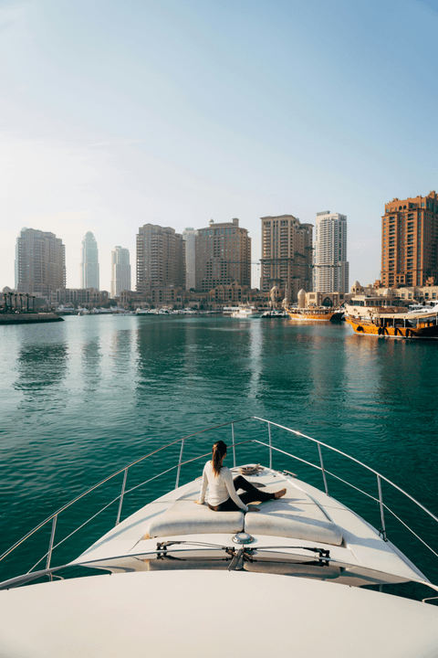 Dubai luxury yacht rental