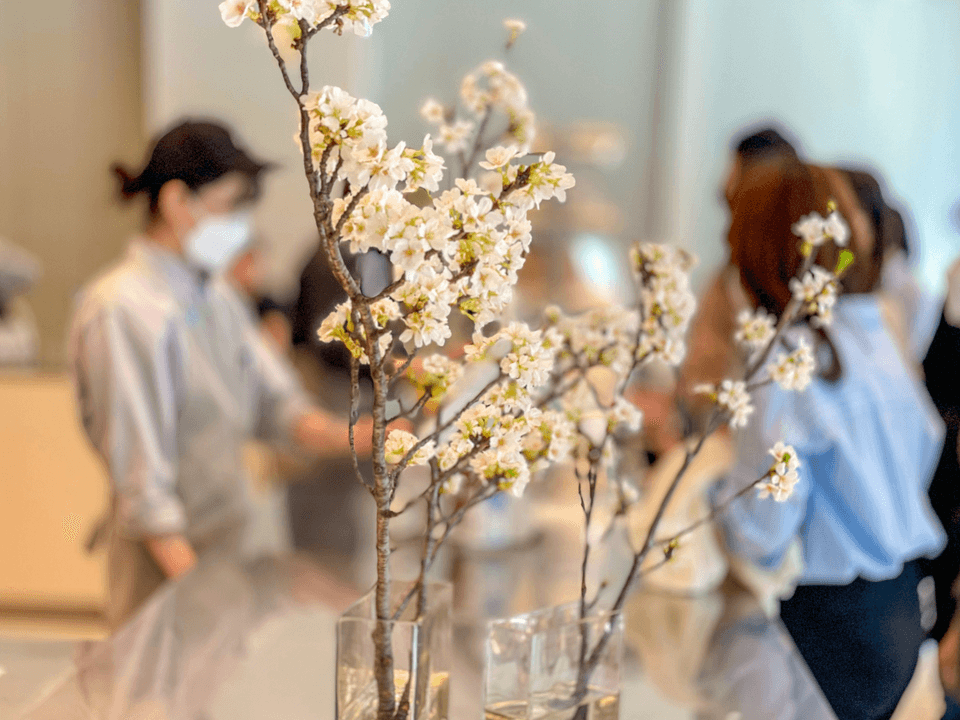 At Everbefloral, we pride ourselves on offering unique floral designs that elevate every space. Our preserved flowers maintain their beauty and vibrancy, providing you with lasting decor that requires no maintenance. Explore our carefully curated selection and find the perfect piece to enhance your environment. Unique Floral Designs What We Offer Everbefloral - Your Choice for Preserved FlowersEVERBEFLORAL is an ecommerce store that specializes in selling unique and versatile floral products. From the vibrant and flexible Amaranth foliage to the rare and luxurious Preserved Bunny Tails, our store offers a wide range of decorative items that can add texture and beauty to any space.