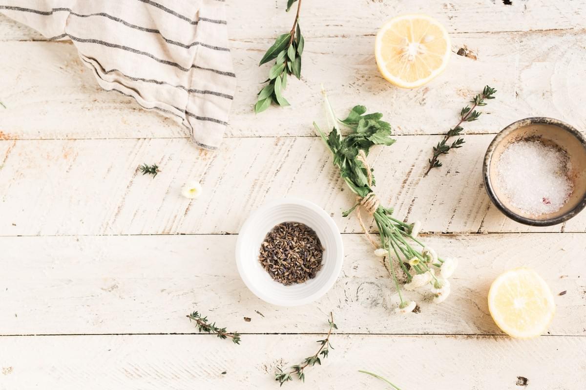 How to cook with dried herbs