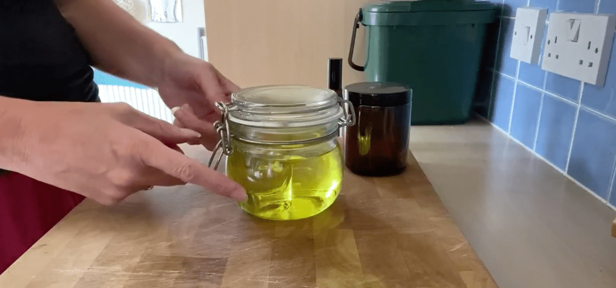 How to Make Chlorine Dioxide Solution (CDS)