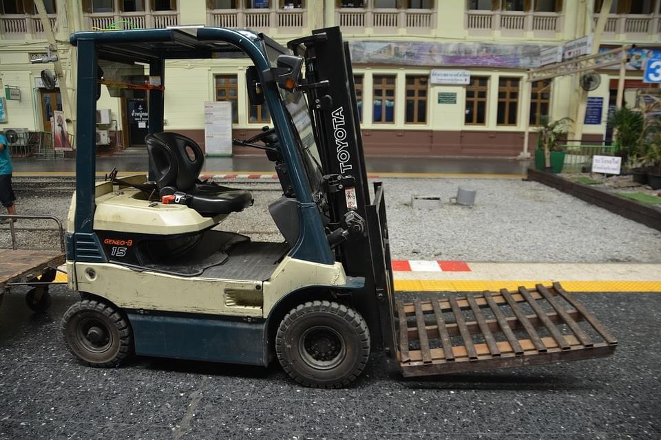 Factors to Consider When Finding the Right Forklift Repair Experts
