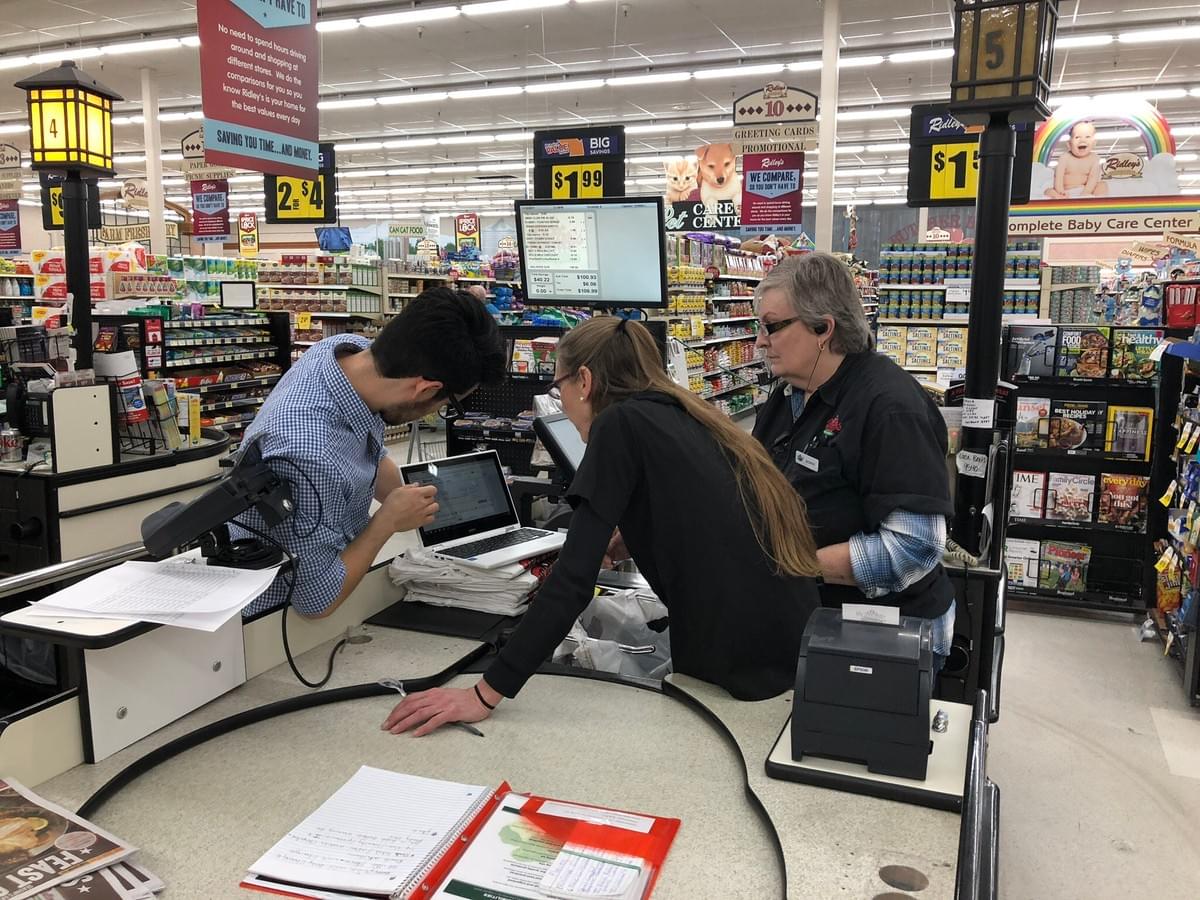 Rosie's onsite implementation team helps an Enterprise Tier retailer team learn about using the system. Rosie's onsite implementation team helps an Enterprise Tier retailer team learn about using the system.