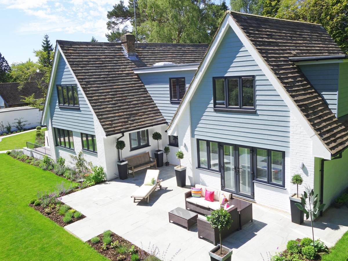 Advantages and Disadvantages of Home Equity Loans