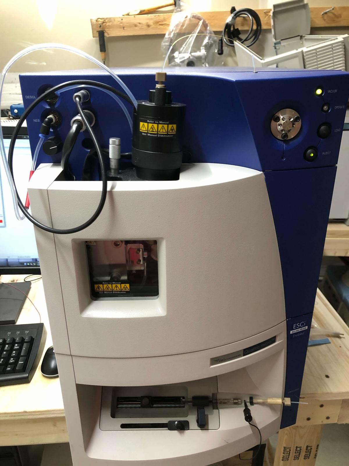 Waters Micromass Quattro Micro API MASS SPECTROMETER WITH MASSLYNX4.1