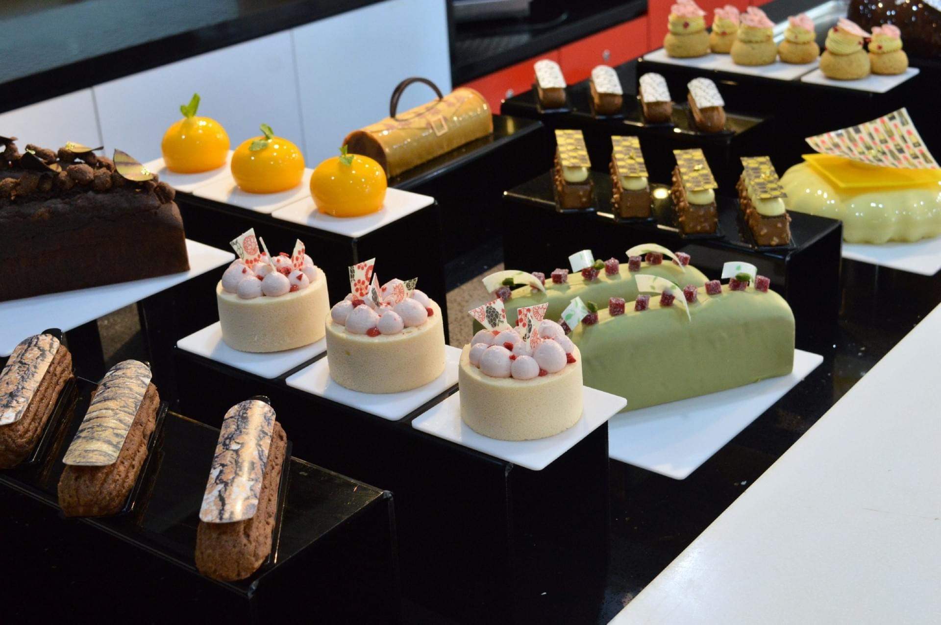 Modern Desserts Harold S Academy Diploma In Pastry Bakery Course 21 World Chef Master Class