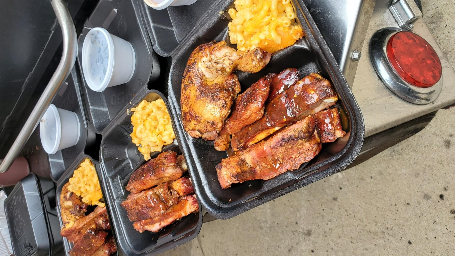 Chow Dawg's Mobile BBQ & Catering