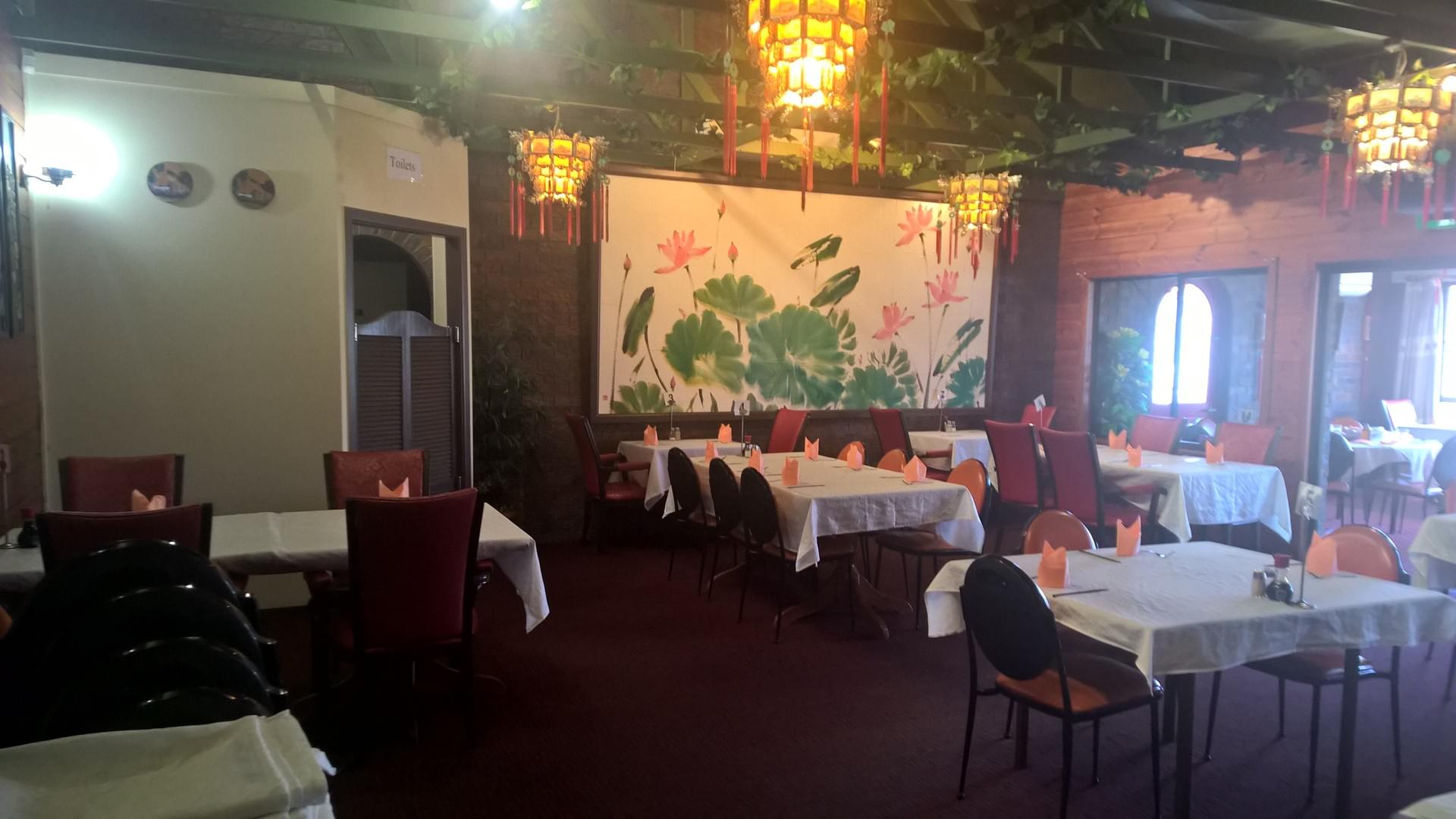 Roses licensed chinese restaurant on Strikingly