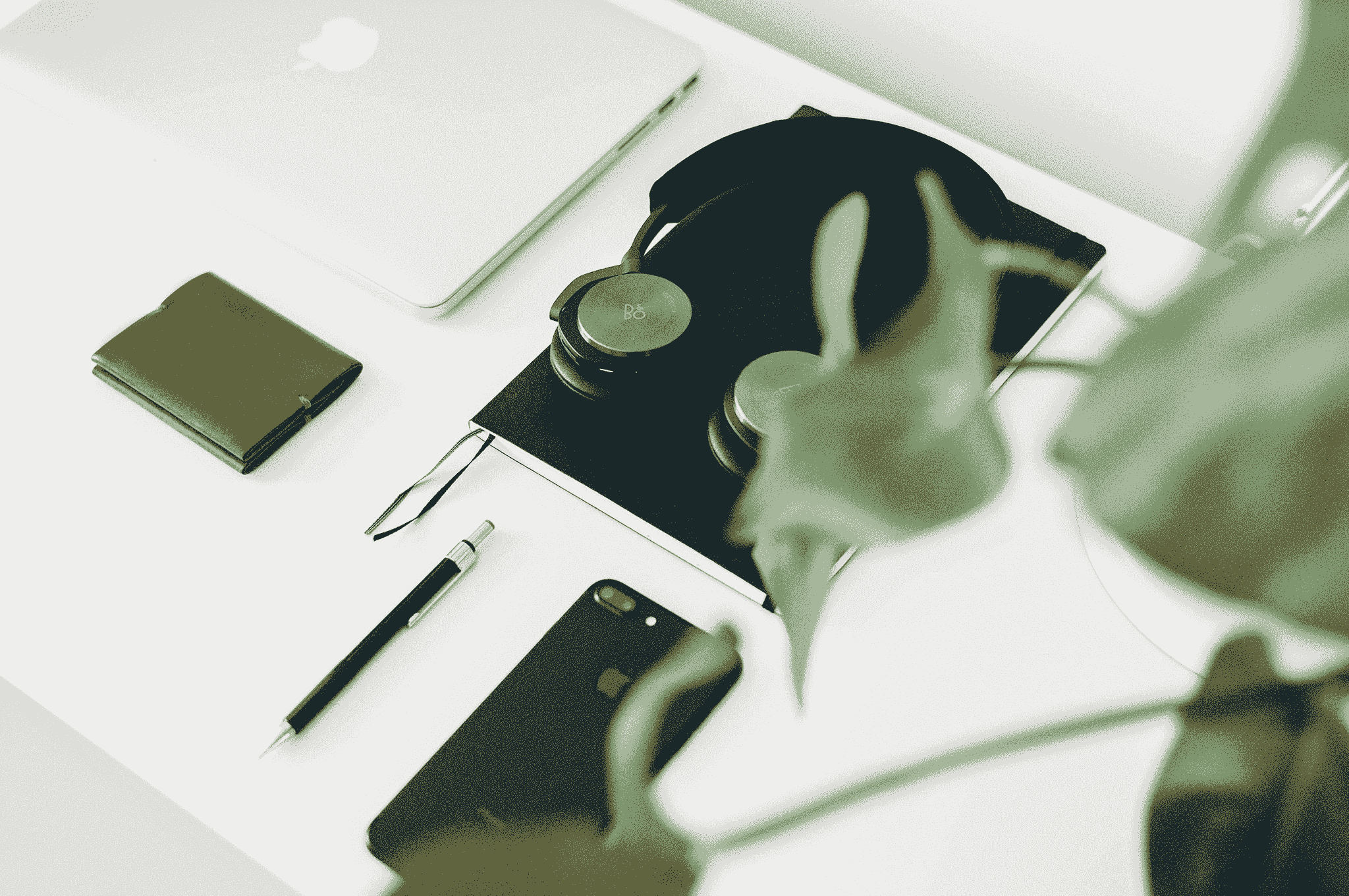 gifts for executives: innovative tech gadgets ideal for modern professionals