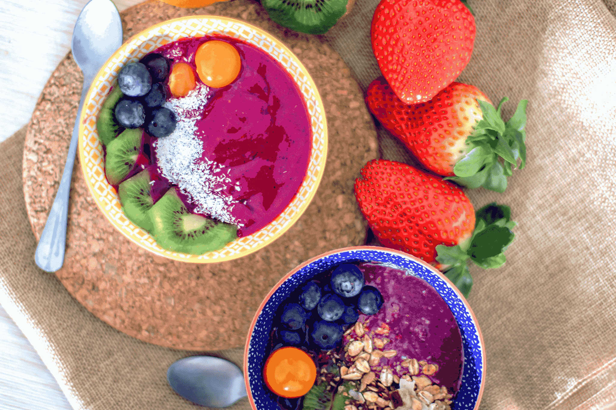Delicious smoothie bowls featuring freeze dried fruit powder wholesale