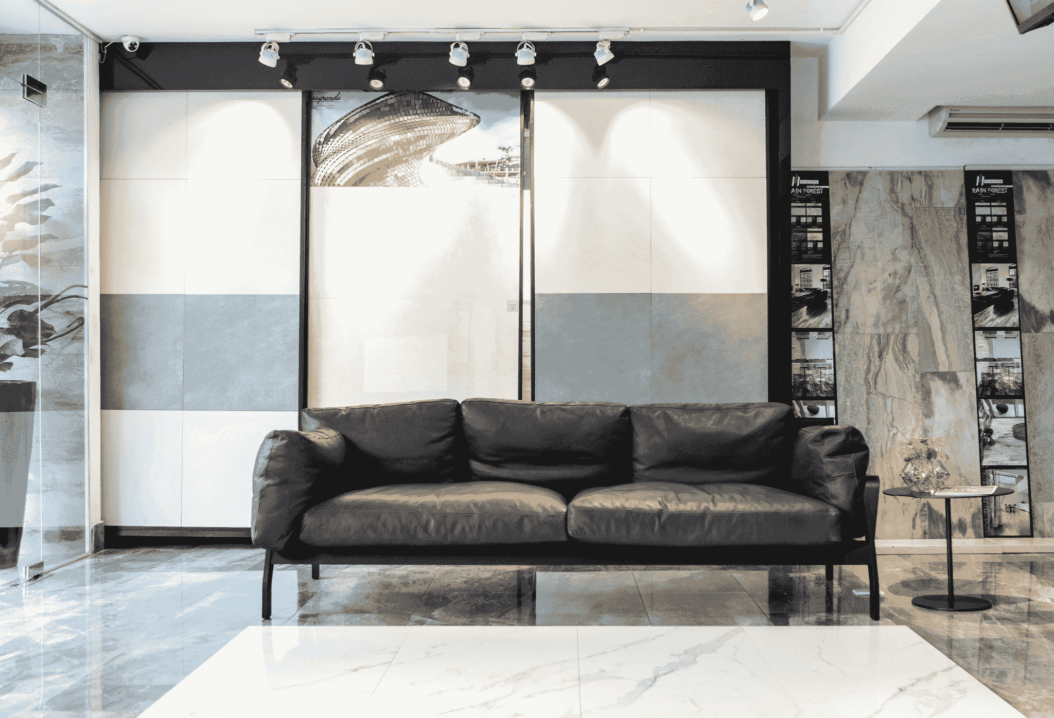 China sofas manufacturer showcasing modern sofa sets
