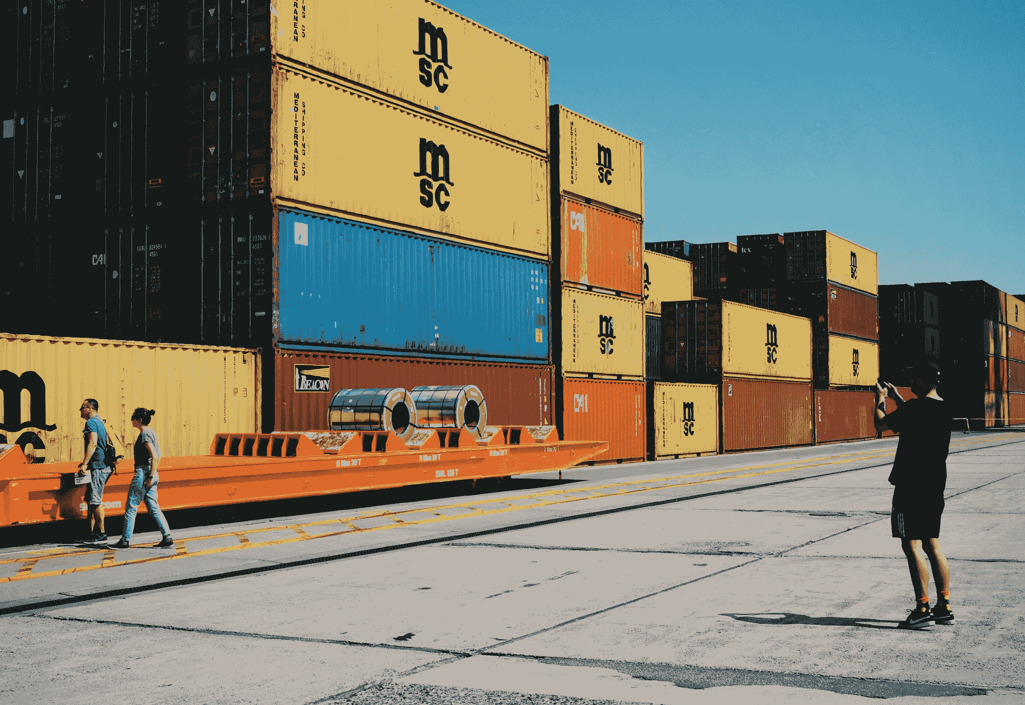 Efficient shipping management by China buying agent