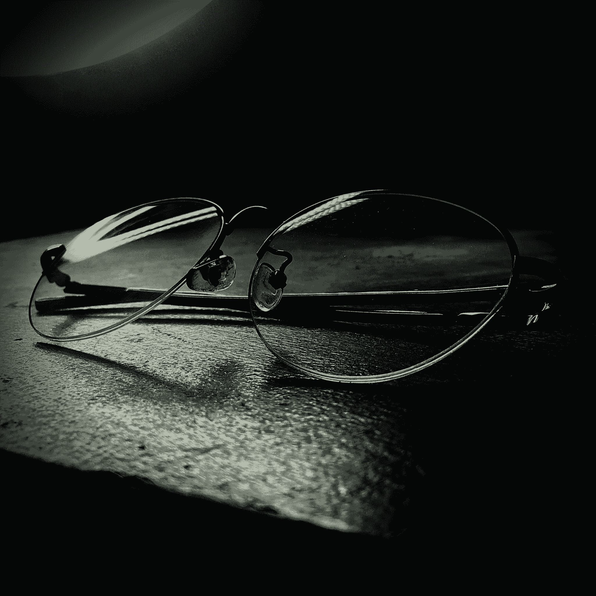 Surface Polishing of Acetate Glasses enhances clarity and appearance.