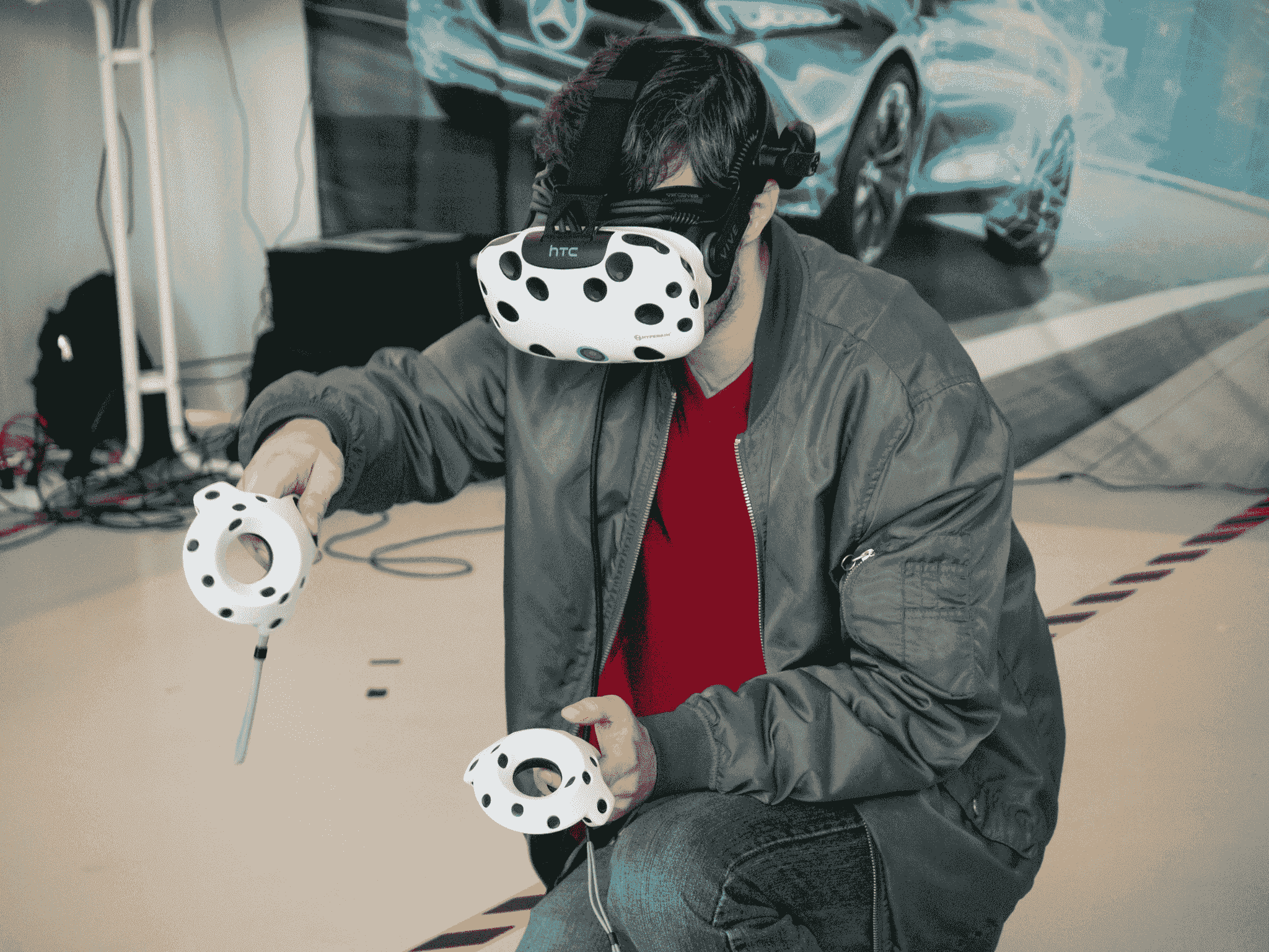 Virtual Reality Showcase for Customization in Prefab Mansions