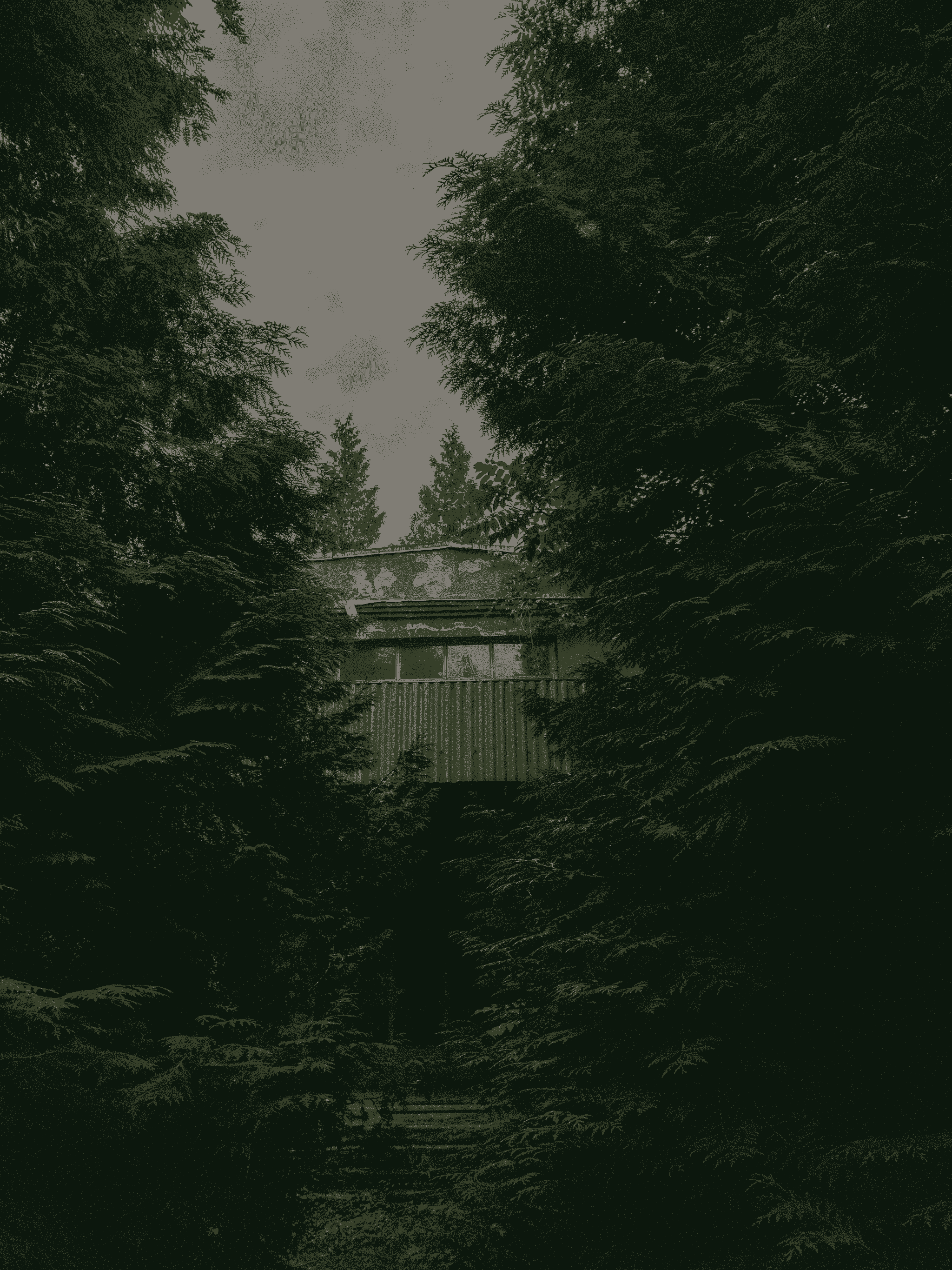 Remote and tranquil mobile container home retreat