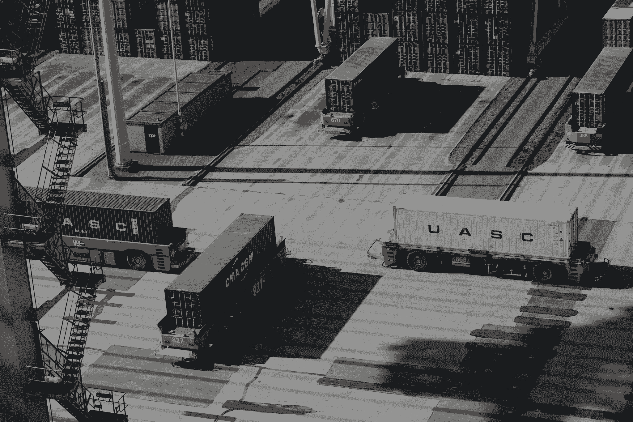 Asia sourcing agent managing logistics efficiently