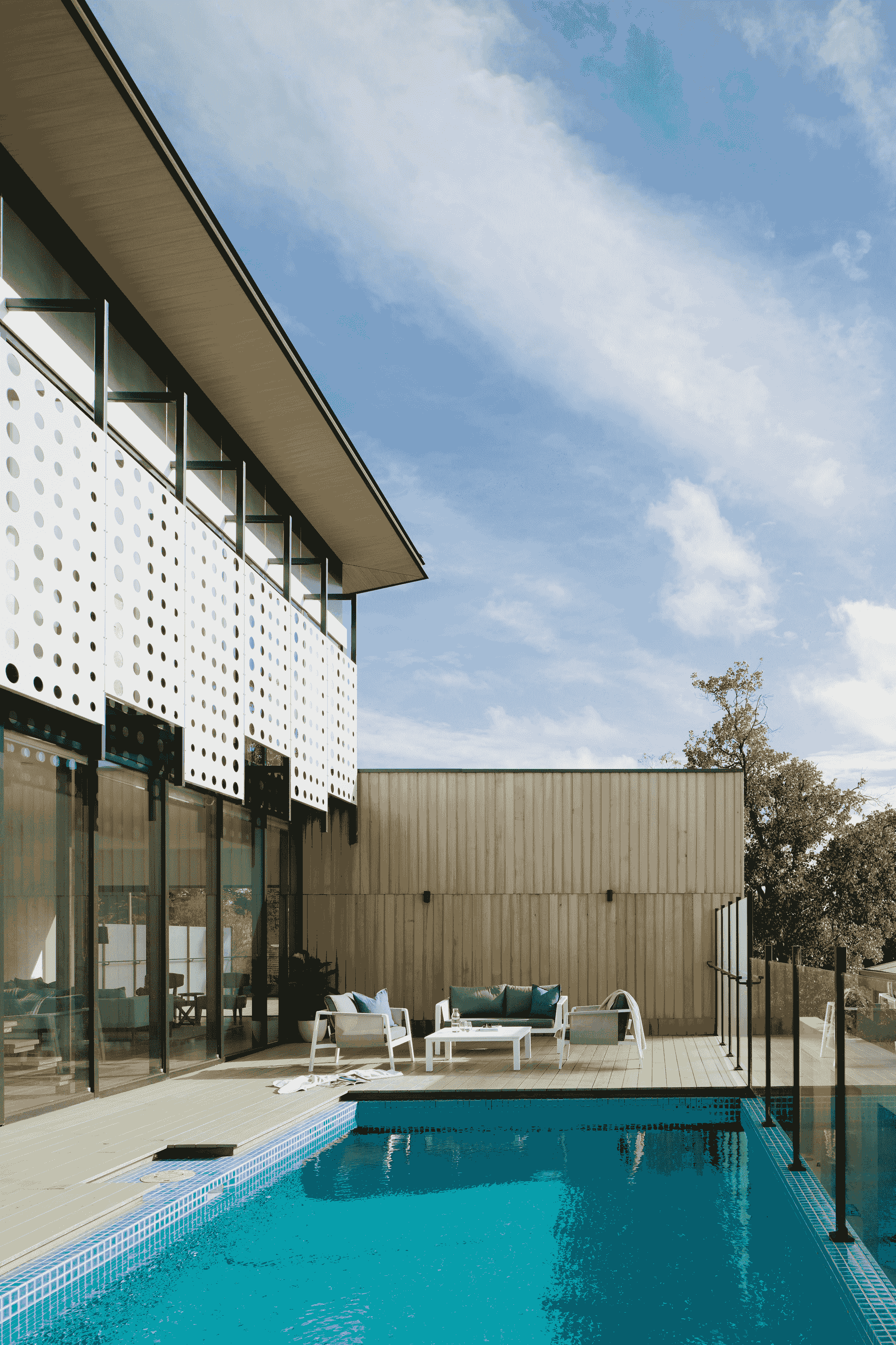 composite pool coping providing durability around the swimming area