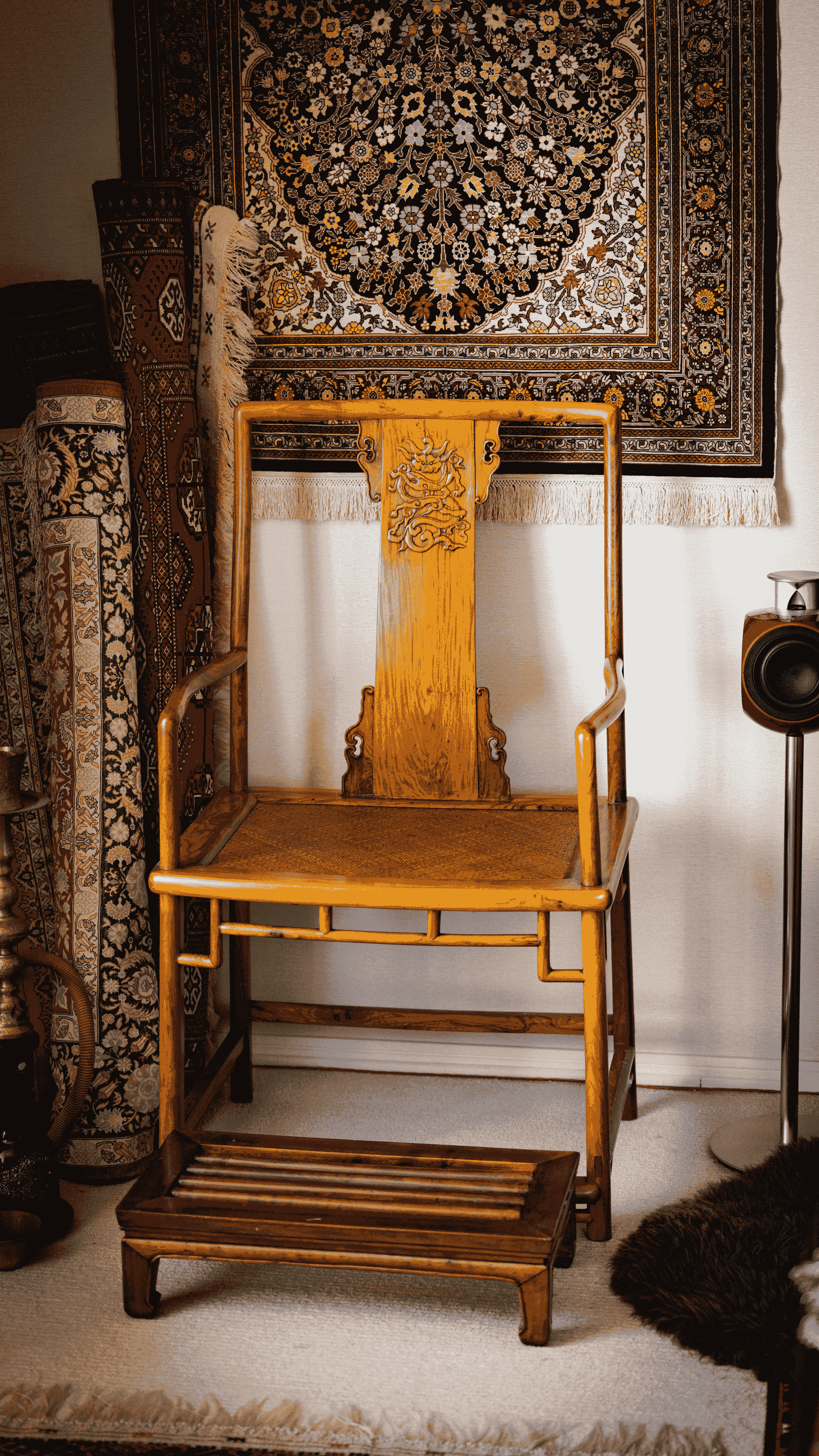 China Furniture Factory - Exquisite Carved Chair