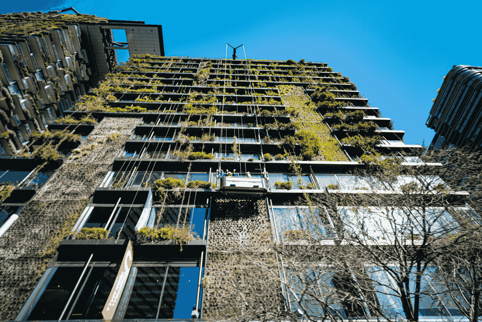 Eco-friendly modular prefab apartment building with sustainable features
