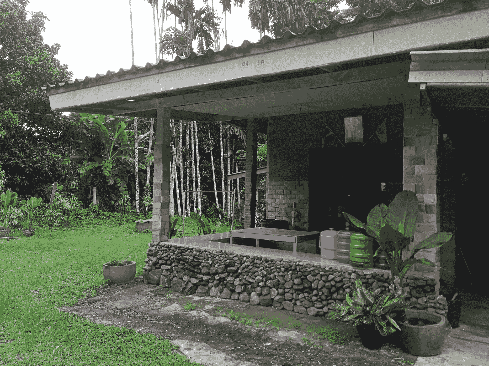 Low Cost Prefab Houses Outdoor Living Spaces