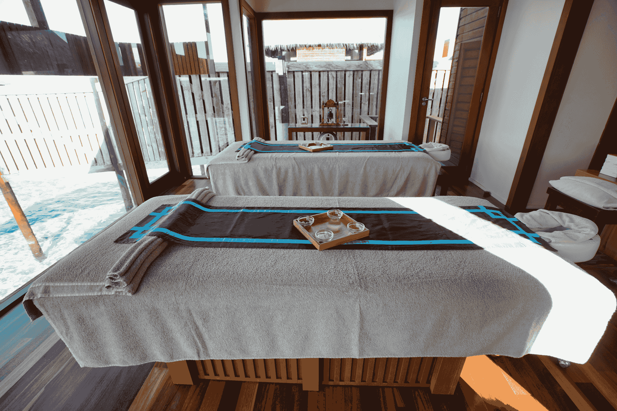 high end mobile home private spa facility