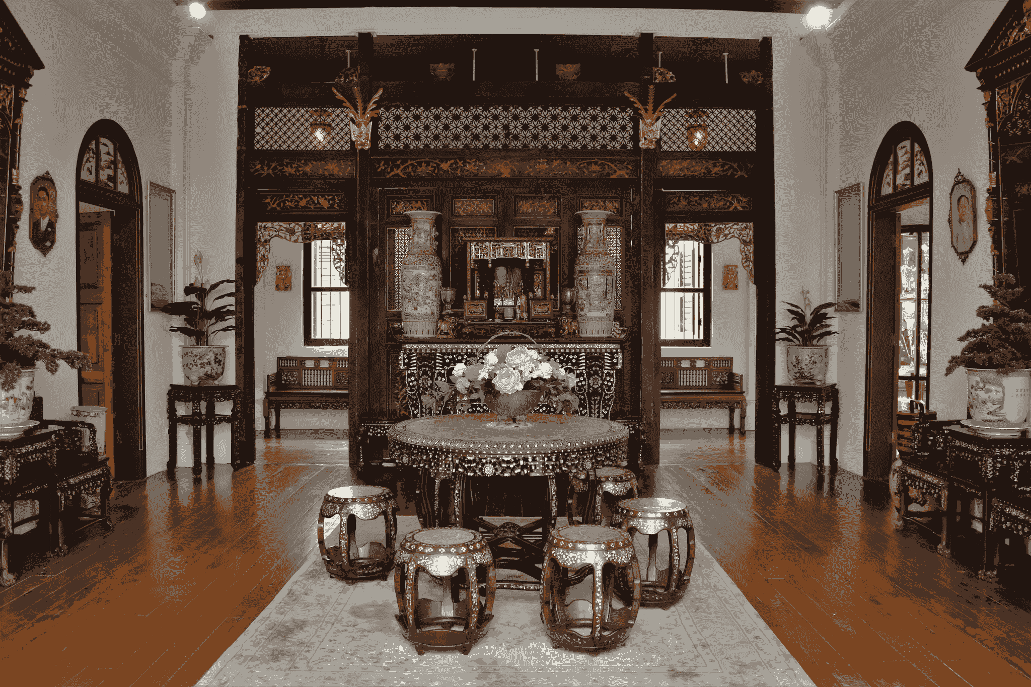 Elegant Chinese furniture in modern living room