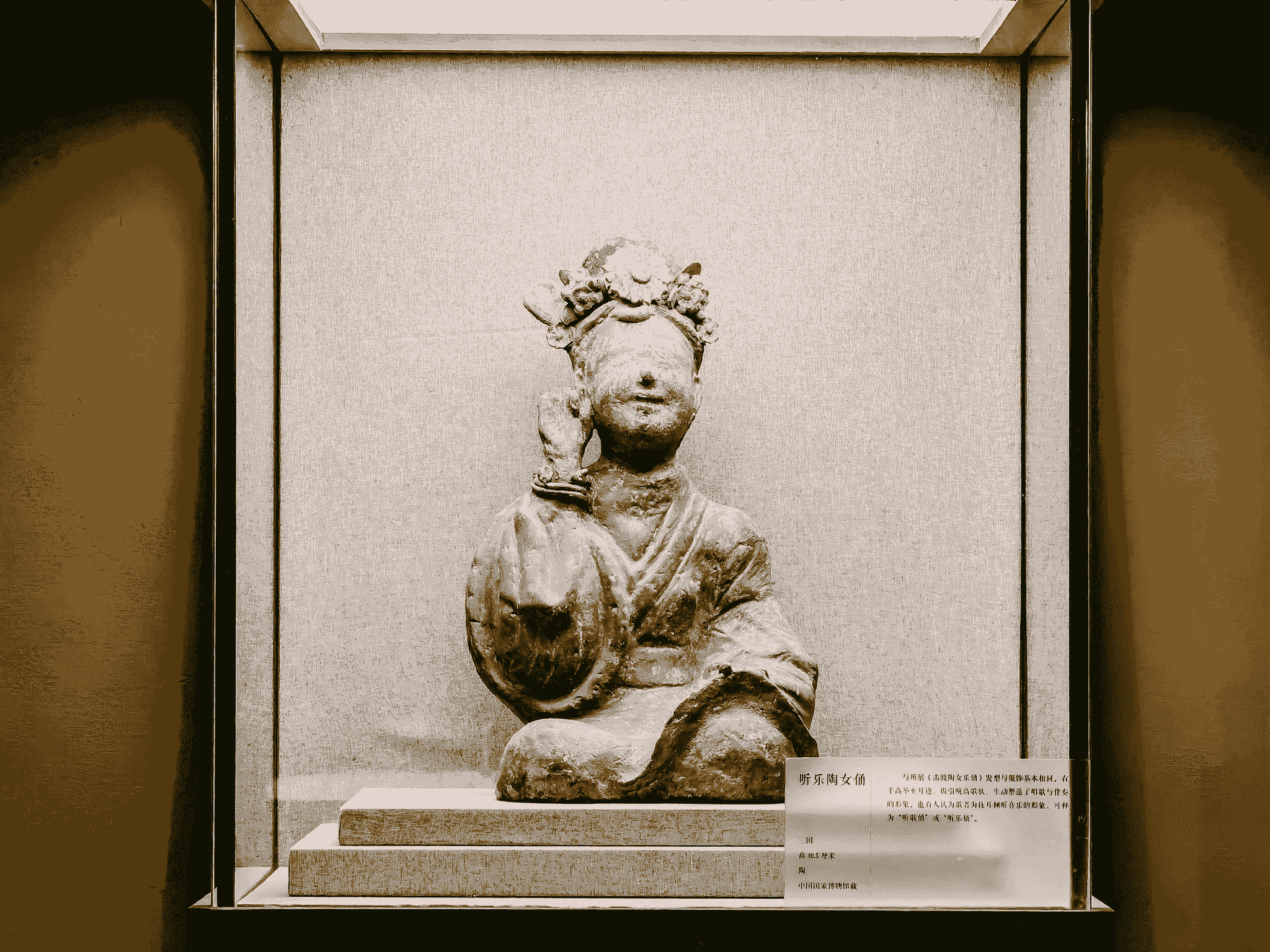 Chinese jade sculpture display at Beijing antique shop
