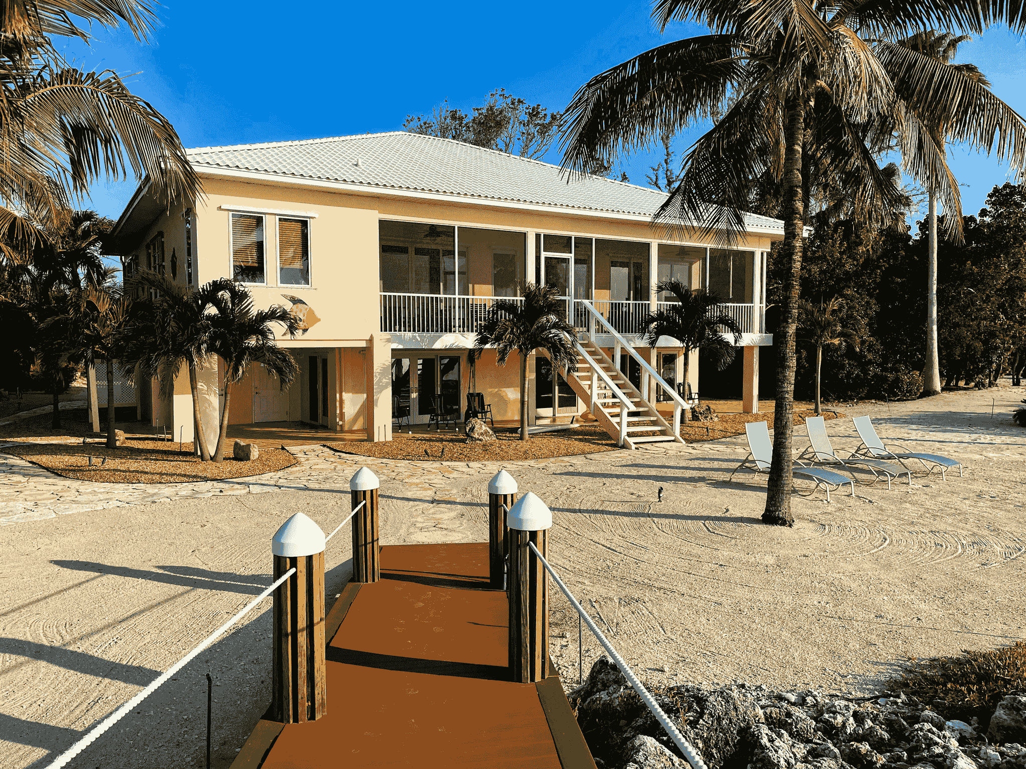 Vacation home keys illustration