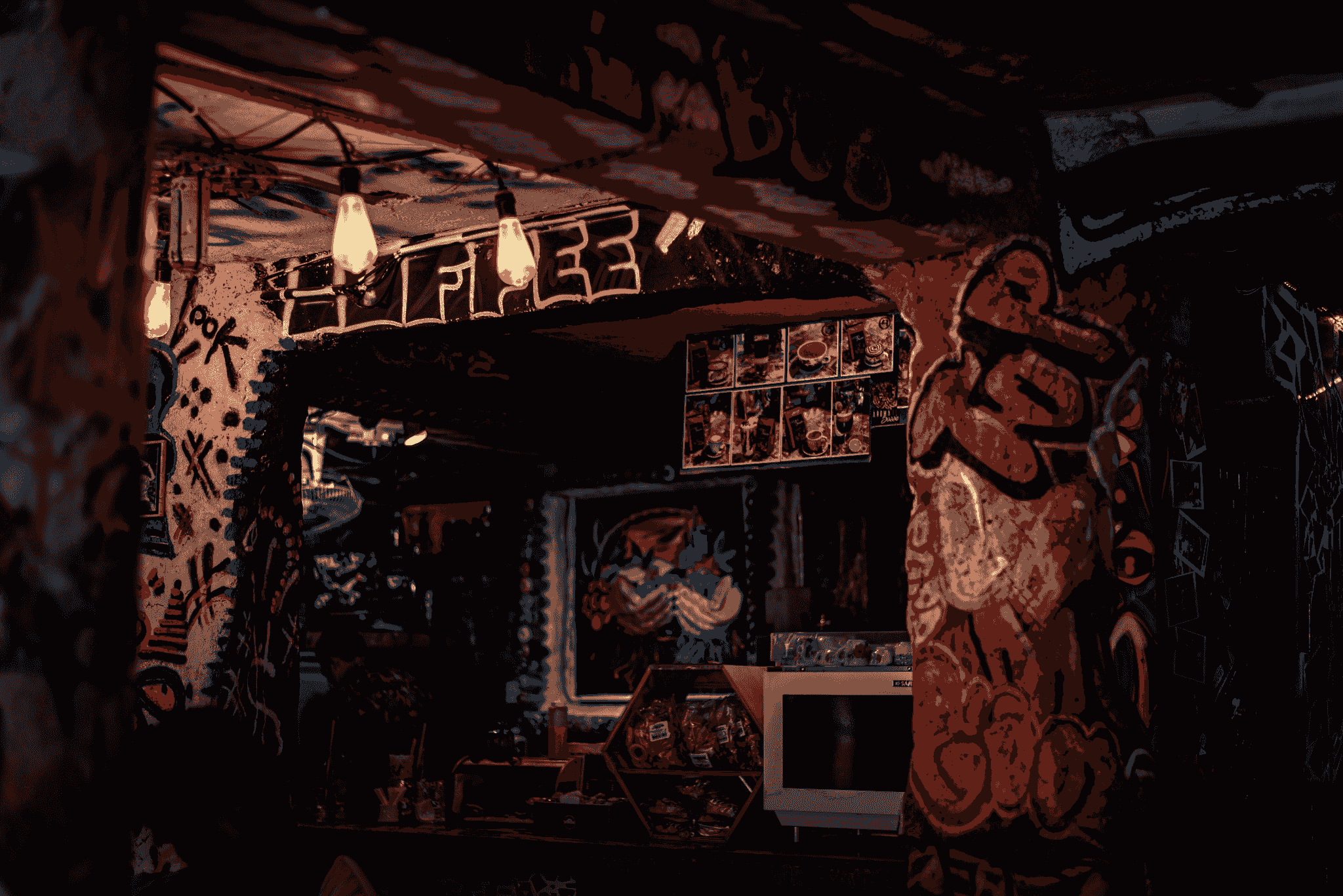 small container coffee shop design showcasing vibrant facade and creative elements