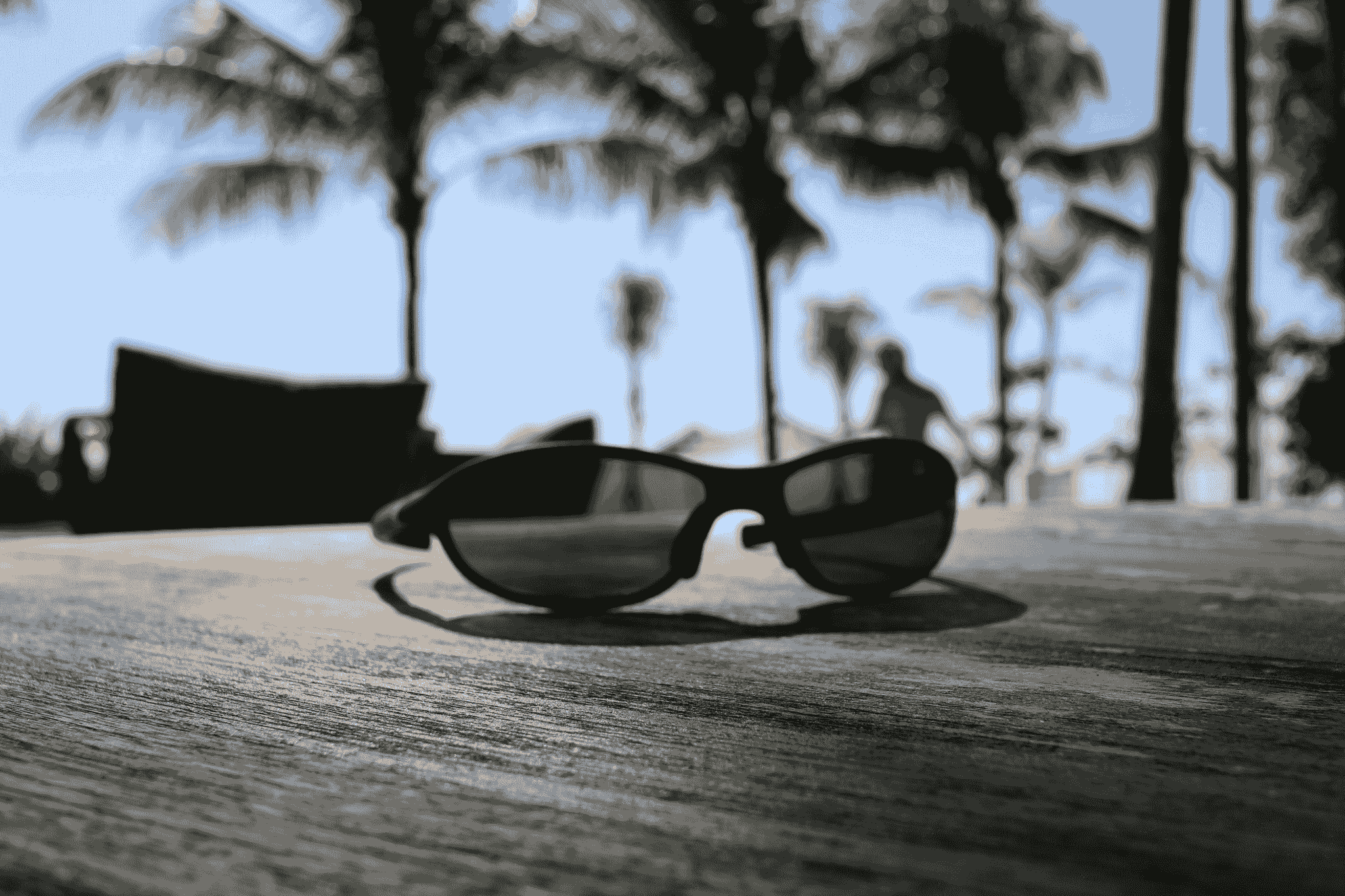 sunglasses material selection focusing on style and UV protection