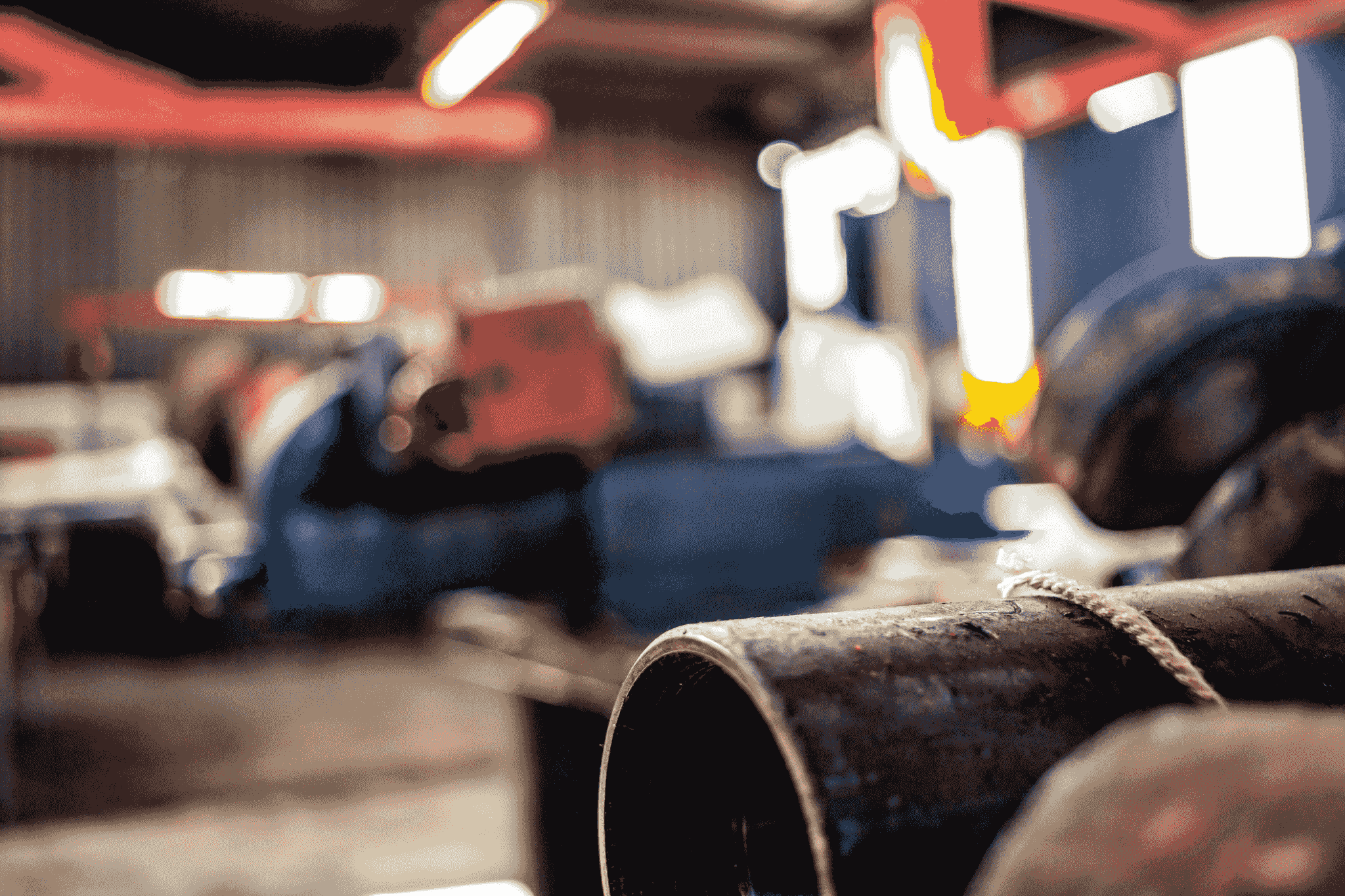 Efficient operation of a laser pipe cutting machine