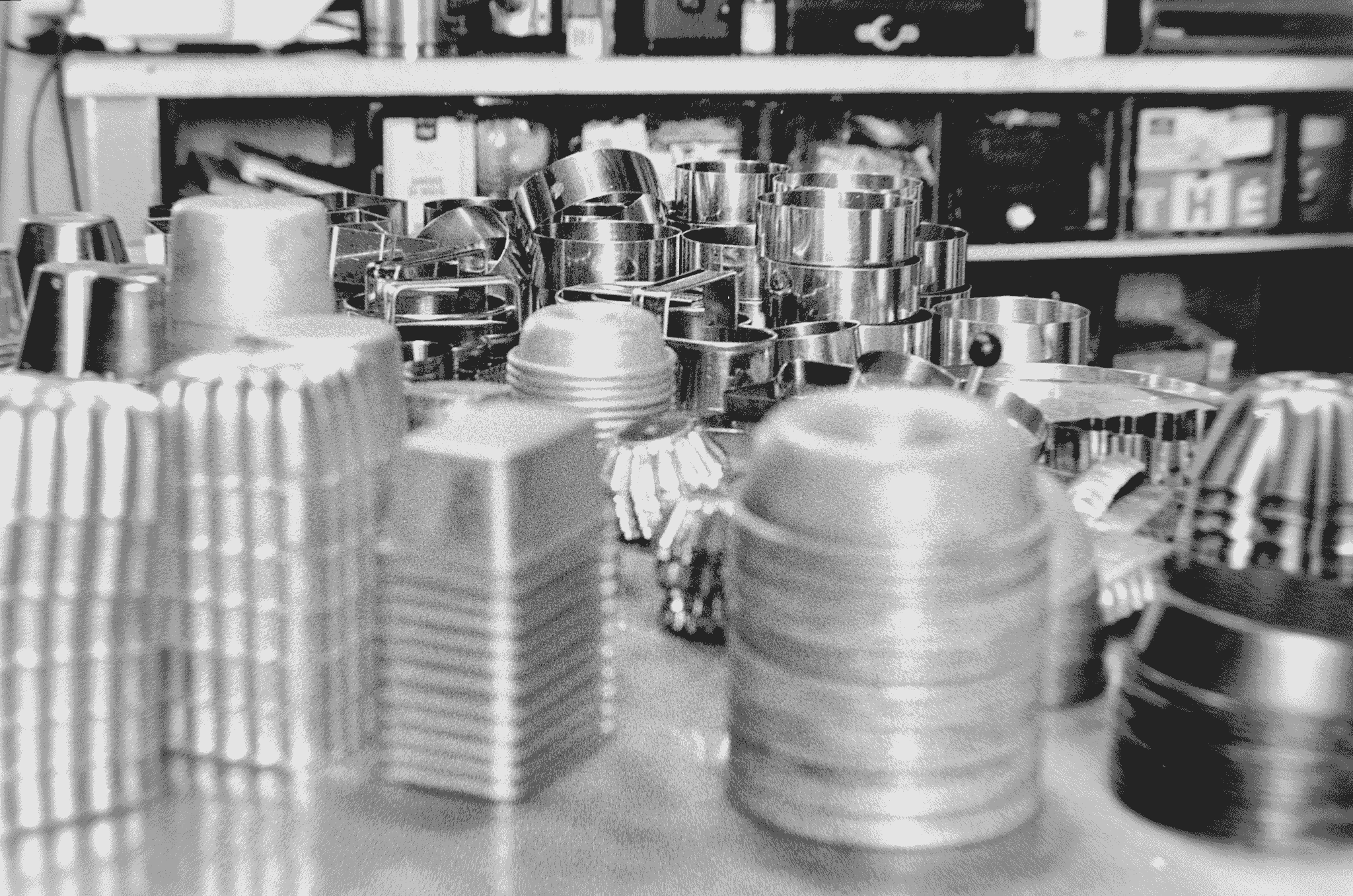 LFGB Testing Requirements related image showing compliant kitchenware.