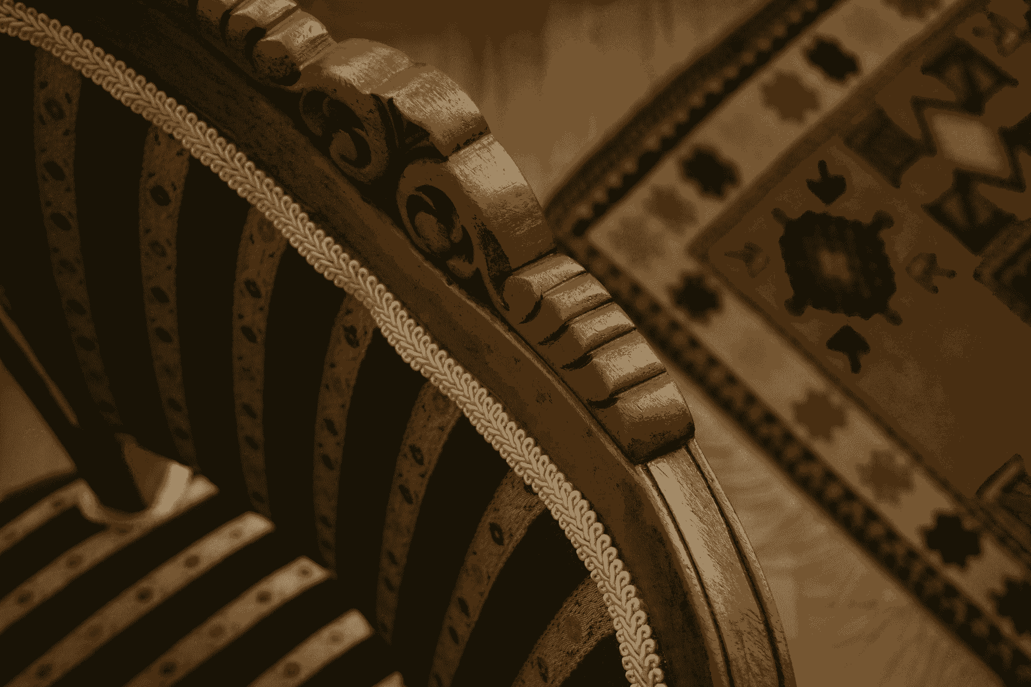 China Furniture Factory - Elegant Wooden Chair