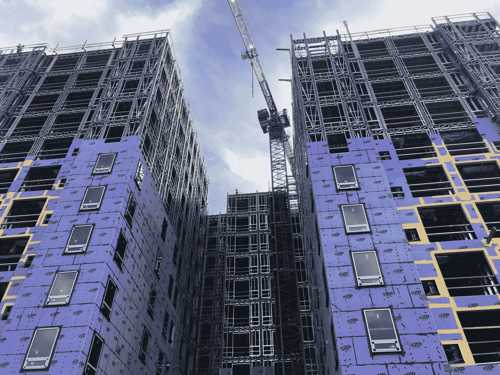 Innovative modular building systems being constructed efficiently.