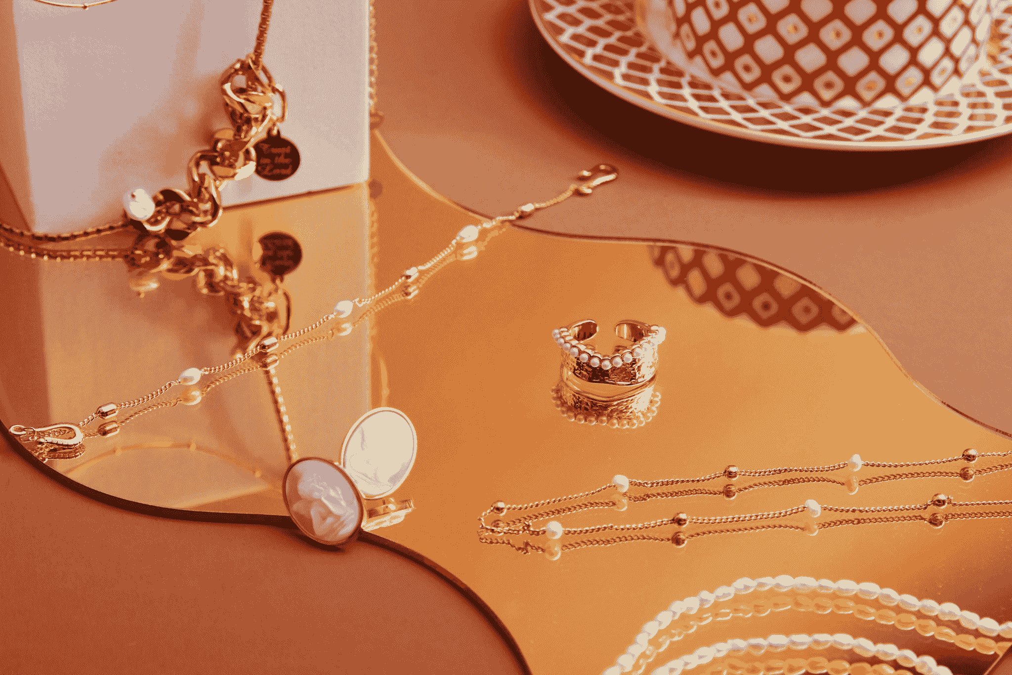 Explore affordable china jewellery wholesale options at SSOURCING INC.